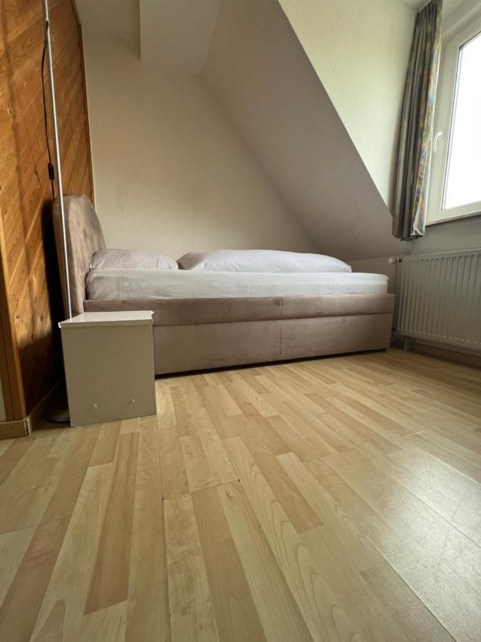 Hotel Zum Ruecking Northeim Esterno foto