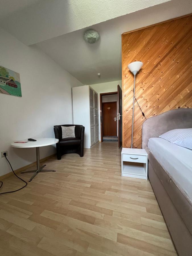 Hotel Zum Ruecking Northeim Esterno foto